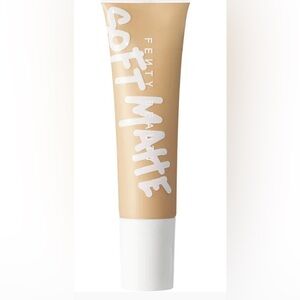 Fenty Beauty Soft Matte Foundation - in shade 200